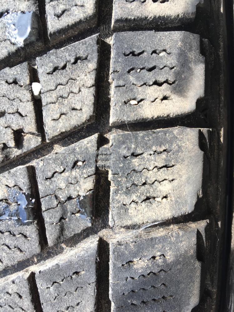 交換後タイヤ溝